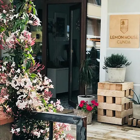 Frühstückspension Lemon House Cunda