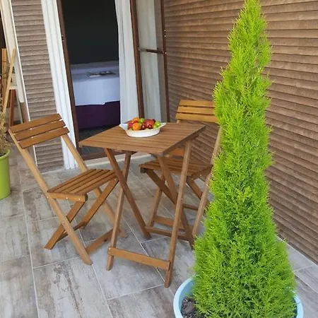 Lemon House Cunda Bed & Breakfast